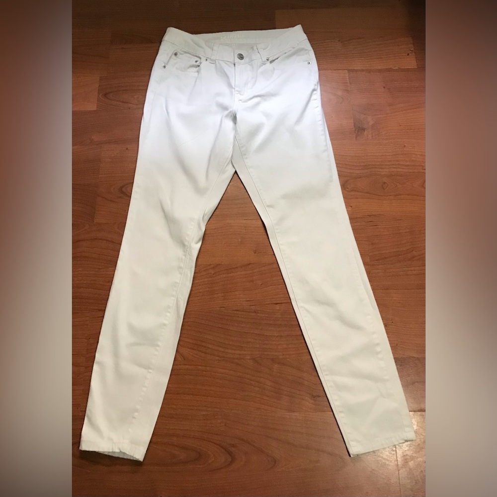 R1893 Women’s white Jegging